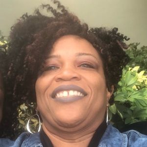 Meet your Posher, Alanda